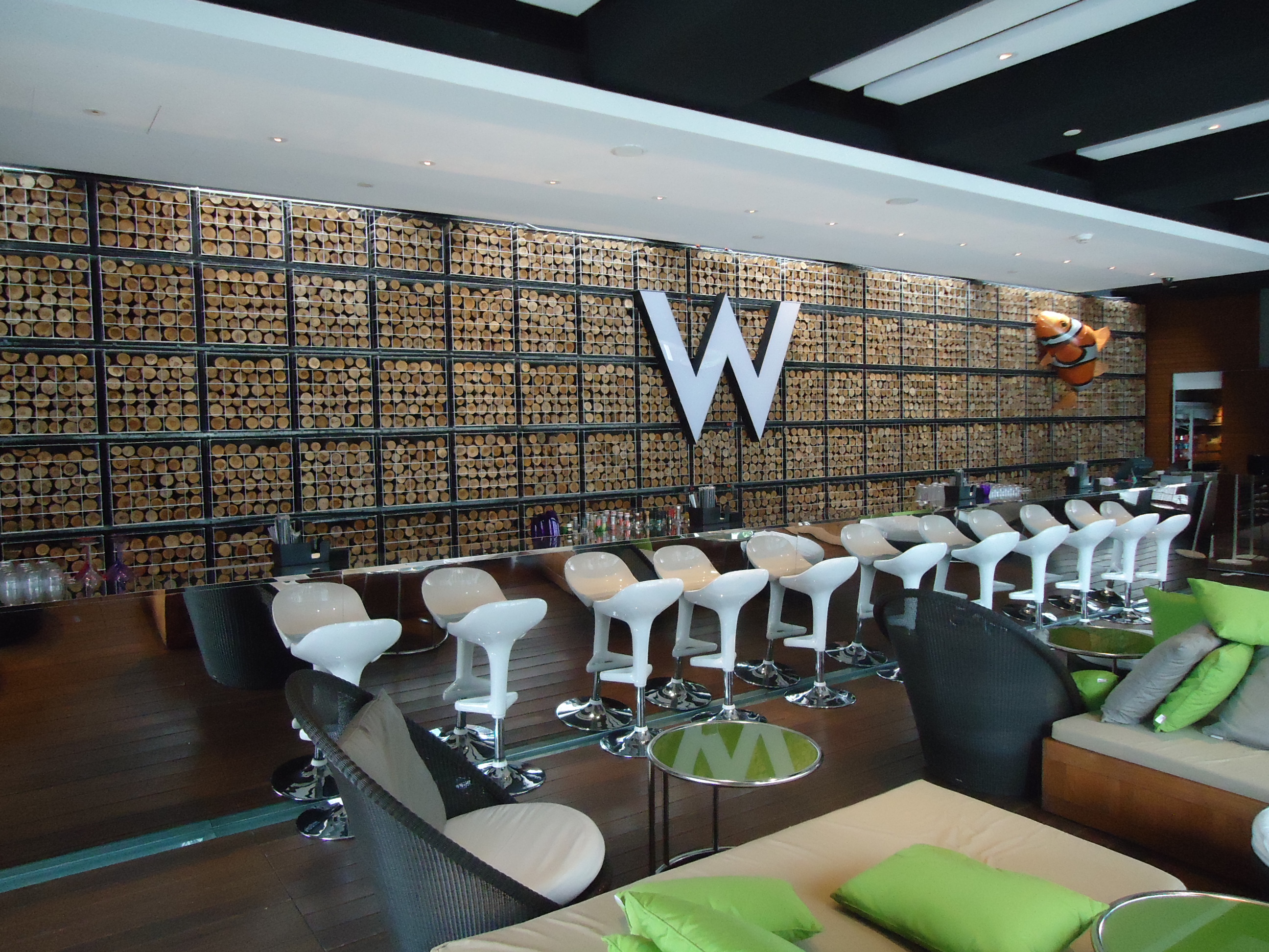 讀萬卷書不如行萬里路，異國文化的衝擊往往激發出更多